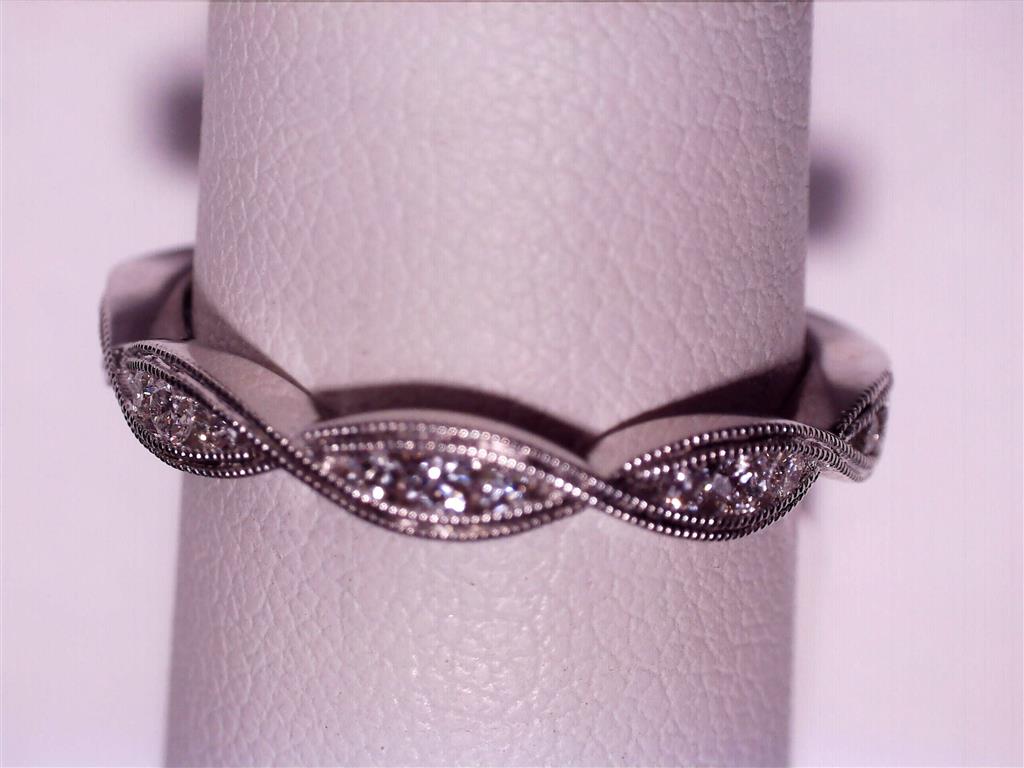 Diamond Wedding Bands - Women'