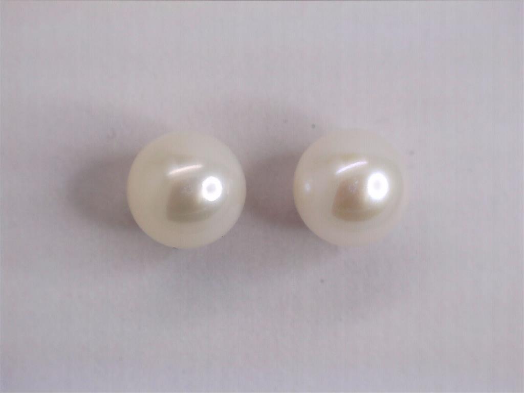 Pearl Earring