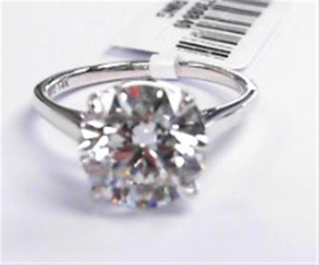 LAB GROWN DIAMOND ENGAGEMENT RING