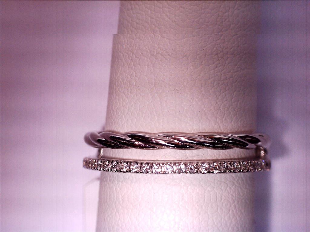 Diamond Wedding Bands - Women'