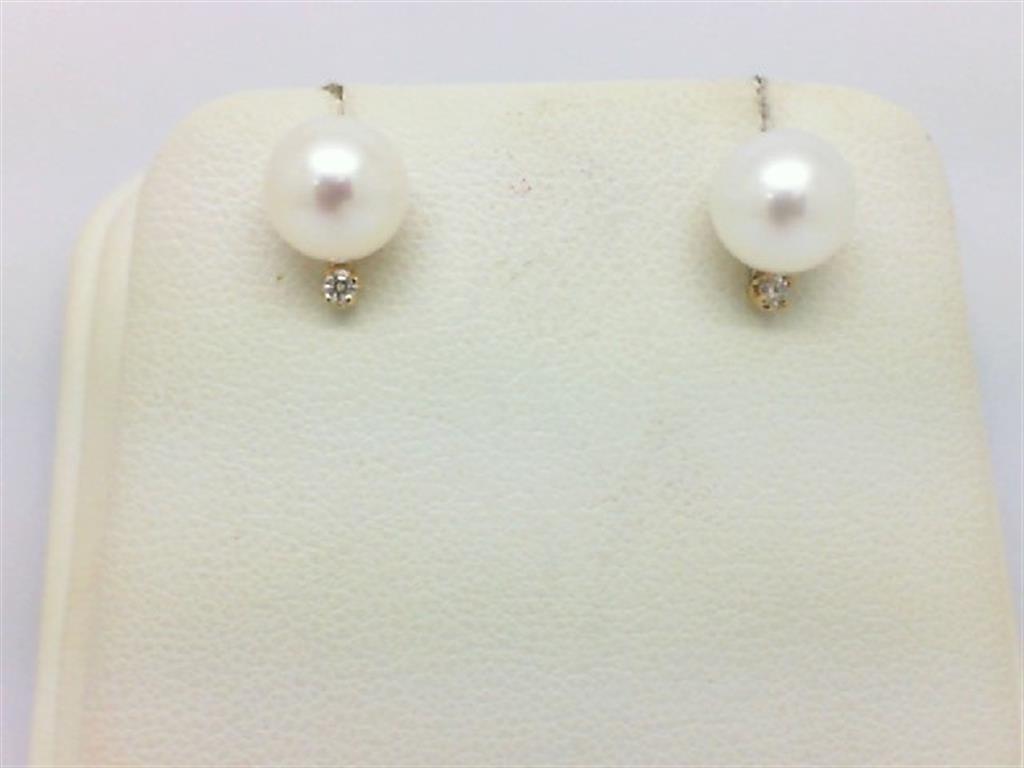 Pearl Earring