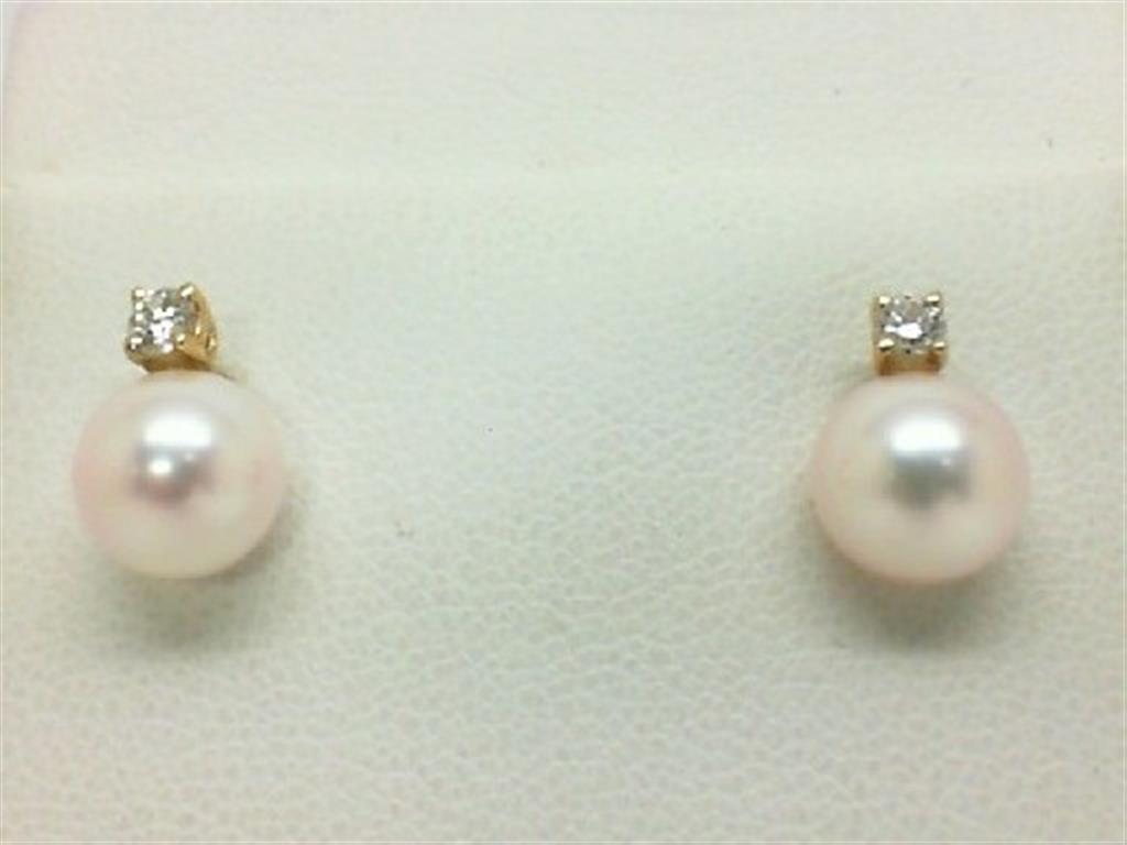 Pearl Earring