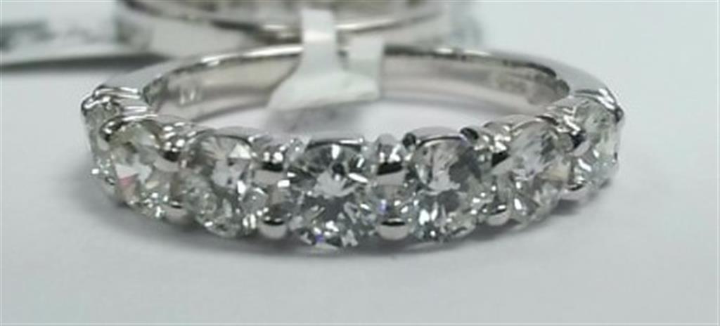 Diamond Wedding Bands - Women'