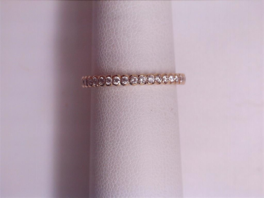 Diamond Wedding Bands  -  Women'