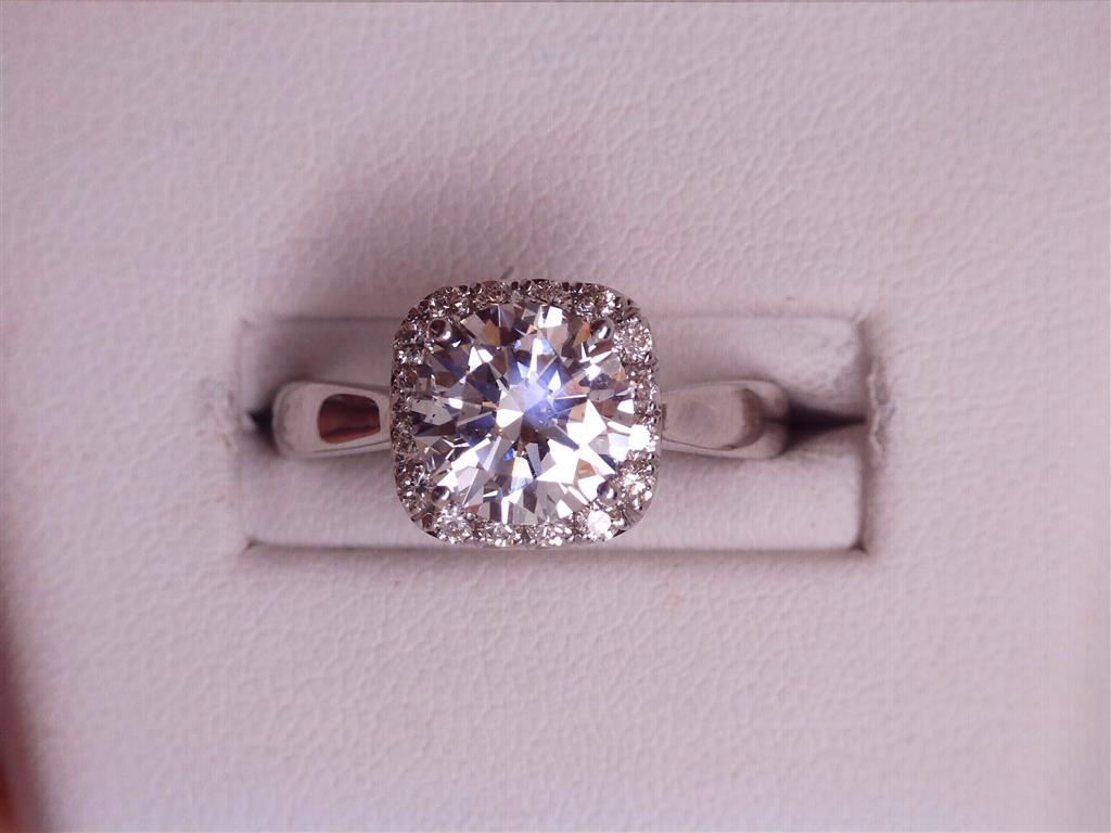 LAB GROWN DIAMOND ENGAGEMENT RING