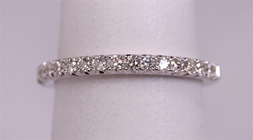 Diamond Wedding Bands - Women'