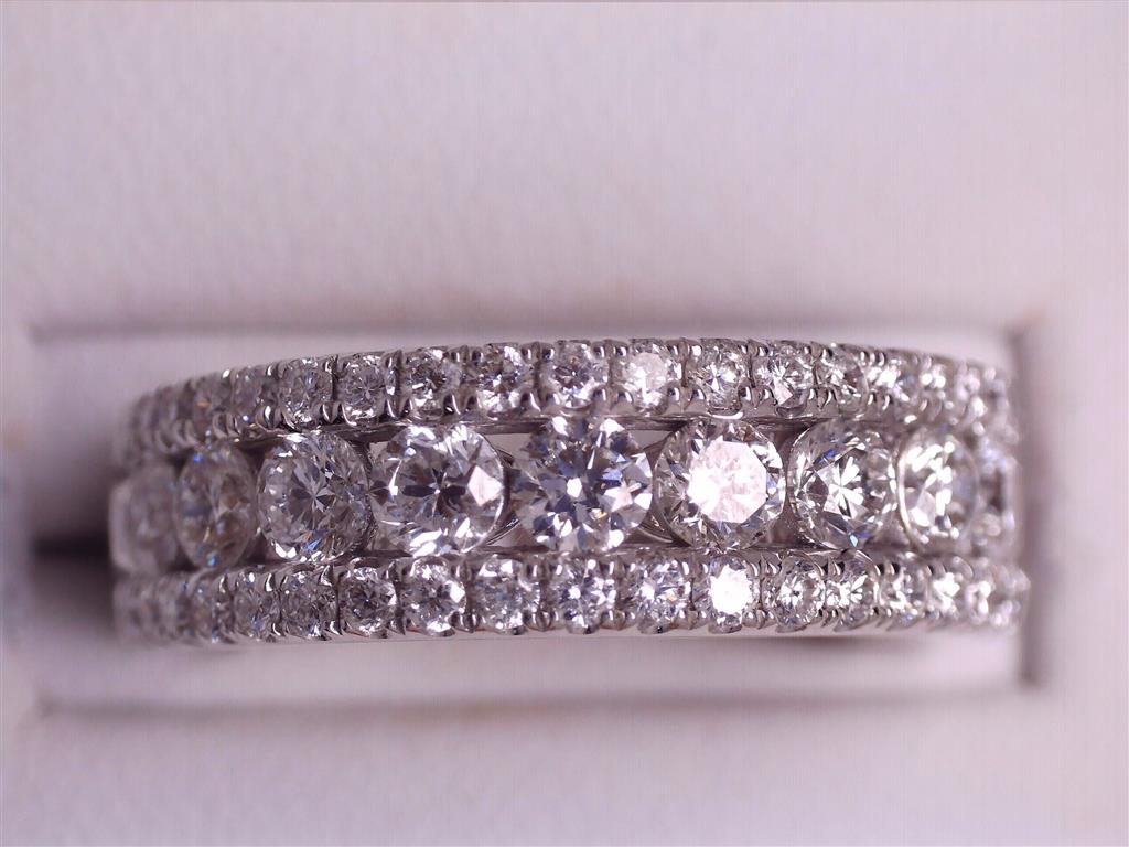 Diamond Wedding Bands - Women'