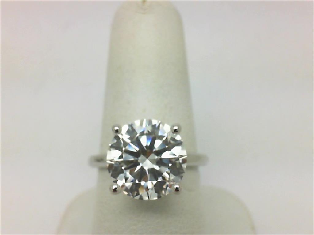 LAB GROWN DIAMOND ENGAGEMENT RING