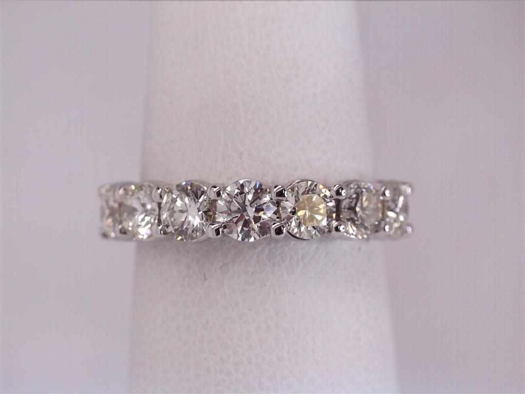 Diamond Wedding Bands - Women'