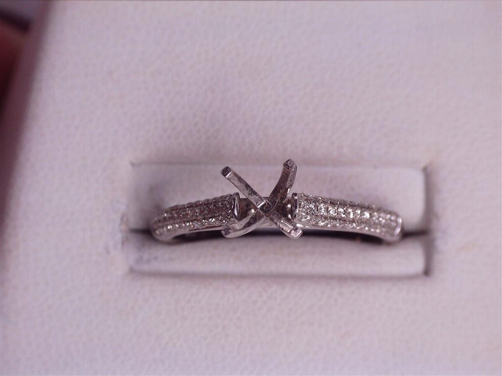 Diamond Semi-Mount Ring