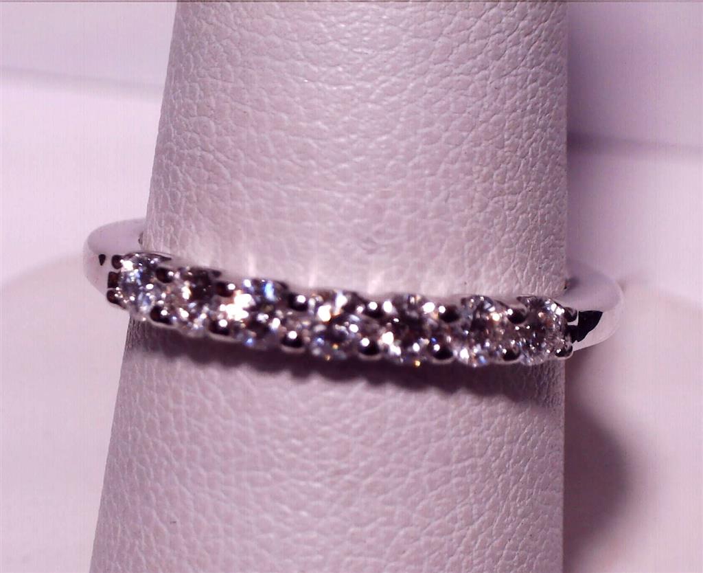 Diamond Wedding Bands - Women'