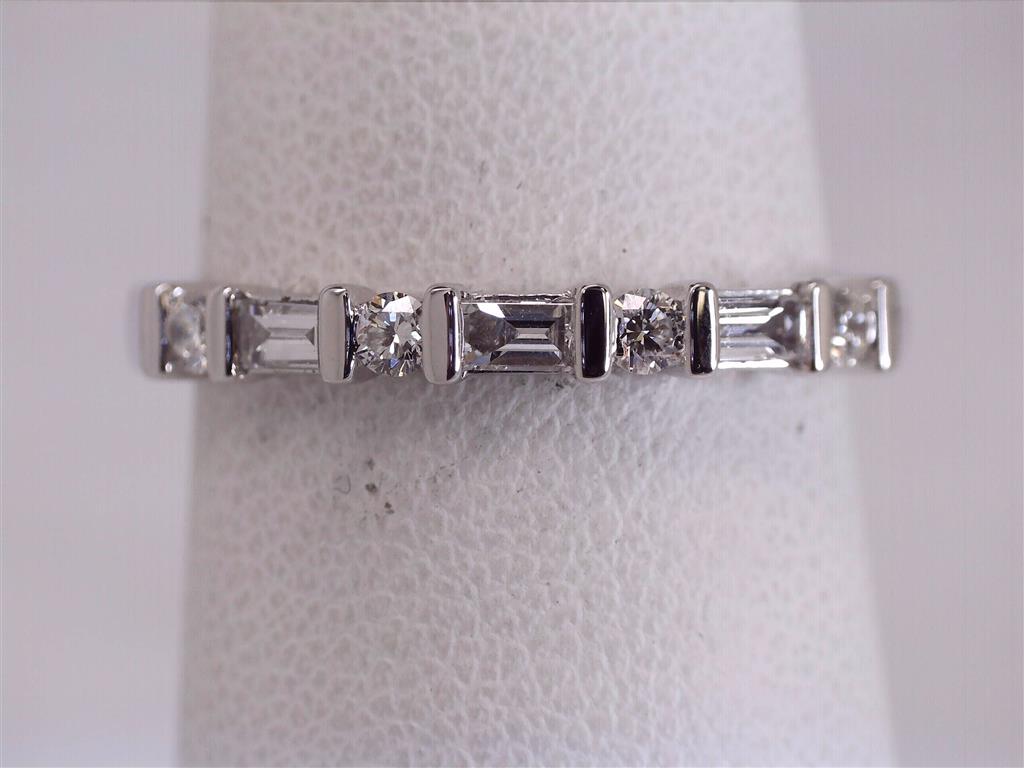 Diamond Wedding Bands - Women'