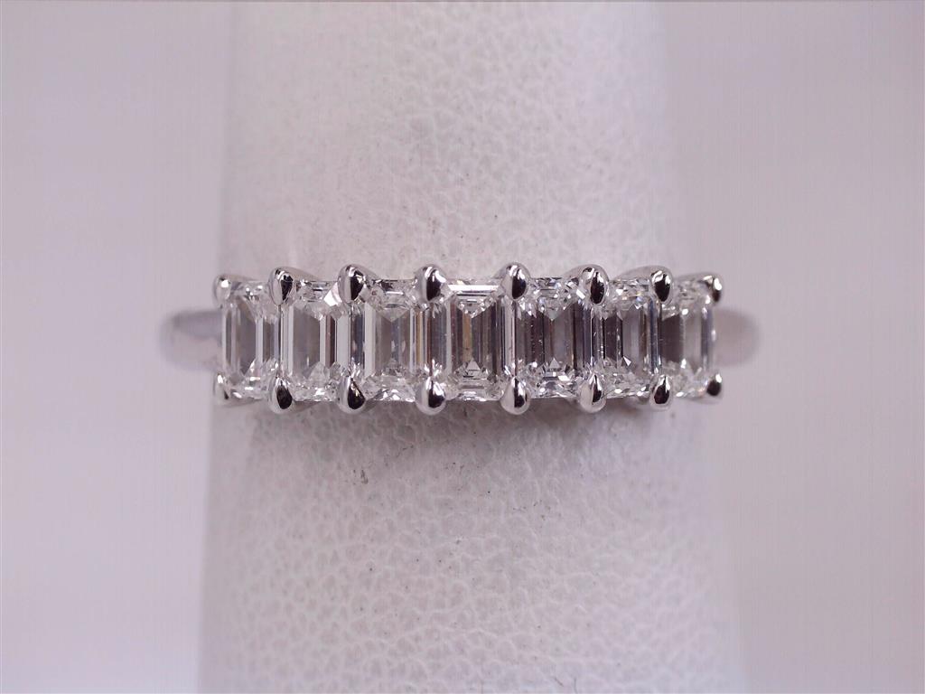 Diamond Wedding Bands - Women'