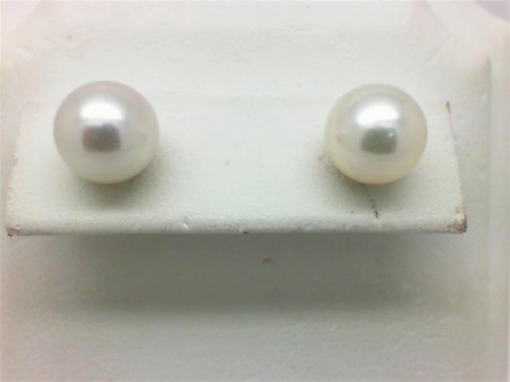 Pearl Earring