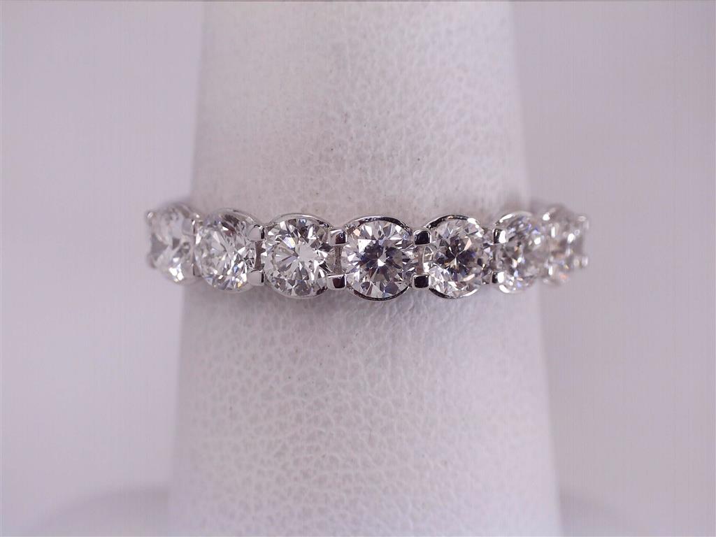 Diamond Wedding Bands - Women'