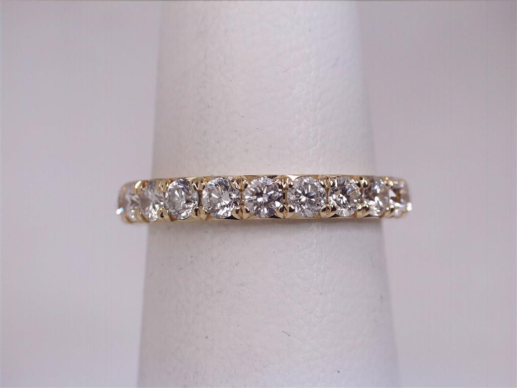 Diamond Wedding Bands - Women'
