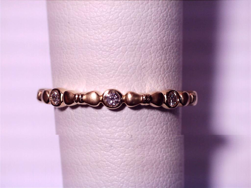 Diamond Wedding Bands - Women'