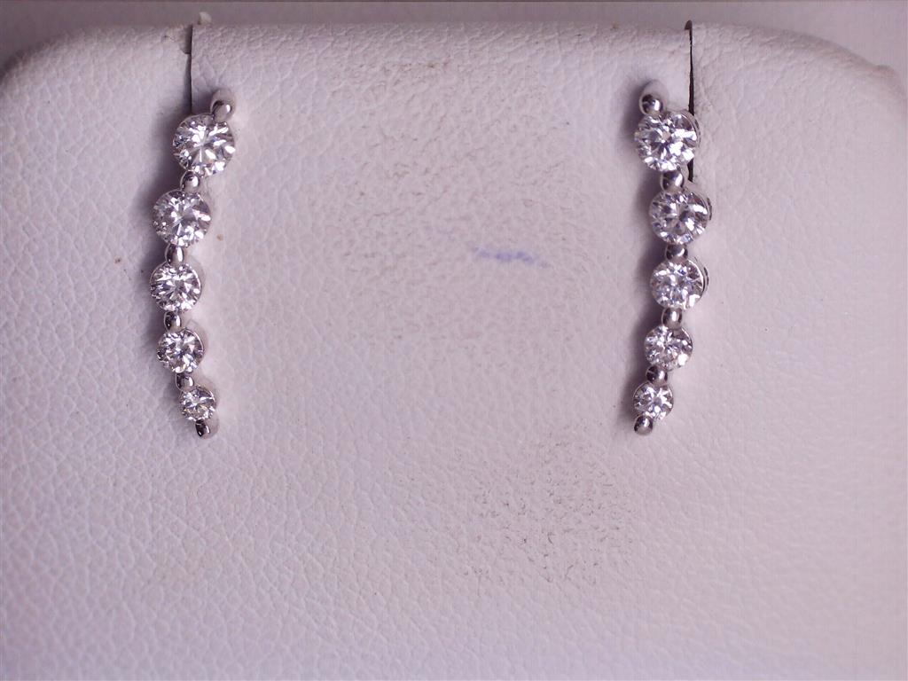 Lab Grown Diamond Earring