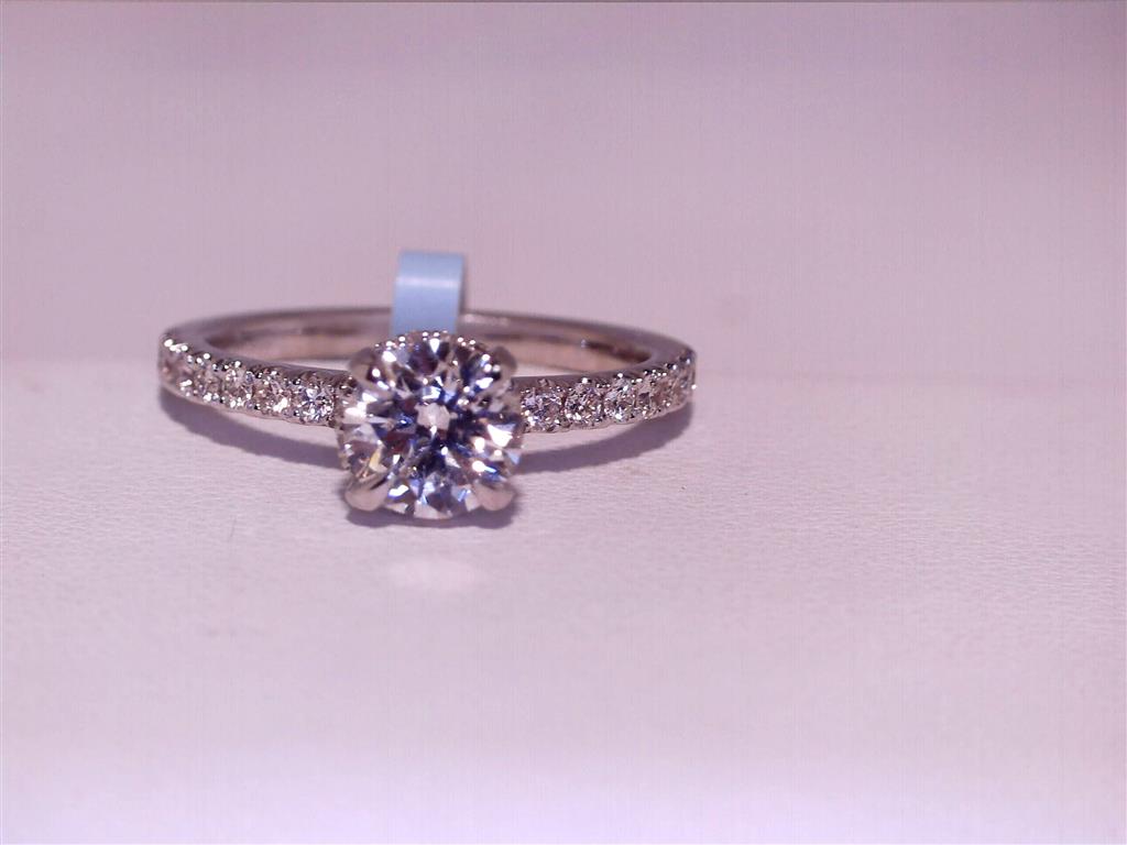 LAB GROWN DIAMOND ENGAGEMENT RING