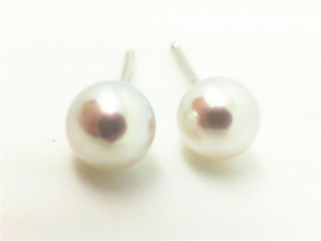 Pearl Earring