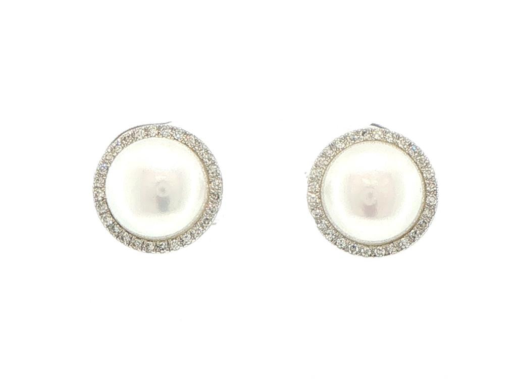 Pearl Earring