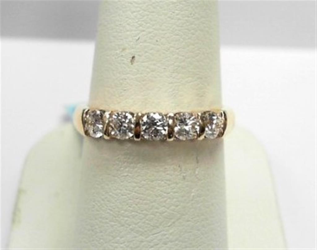 Diamond Wedding Bands  -  Women'