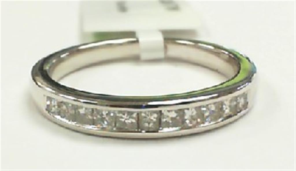 Diamond Wedding Bands  -  Women'