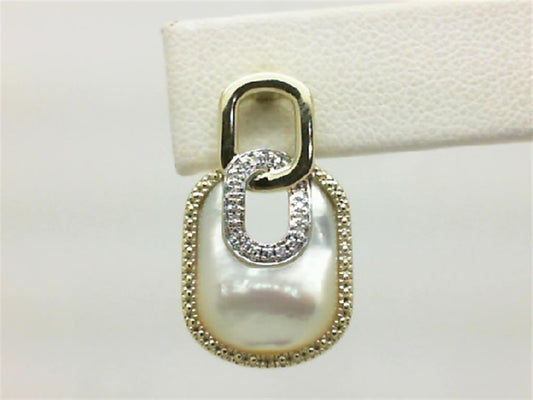 Pearl Earring