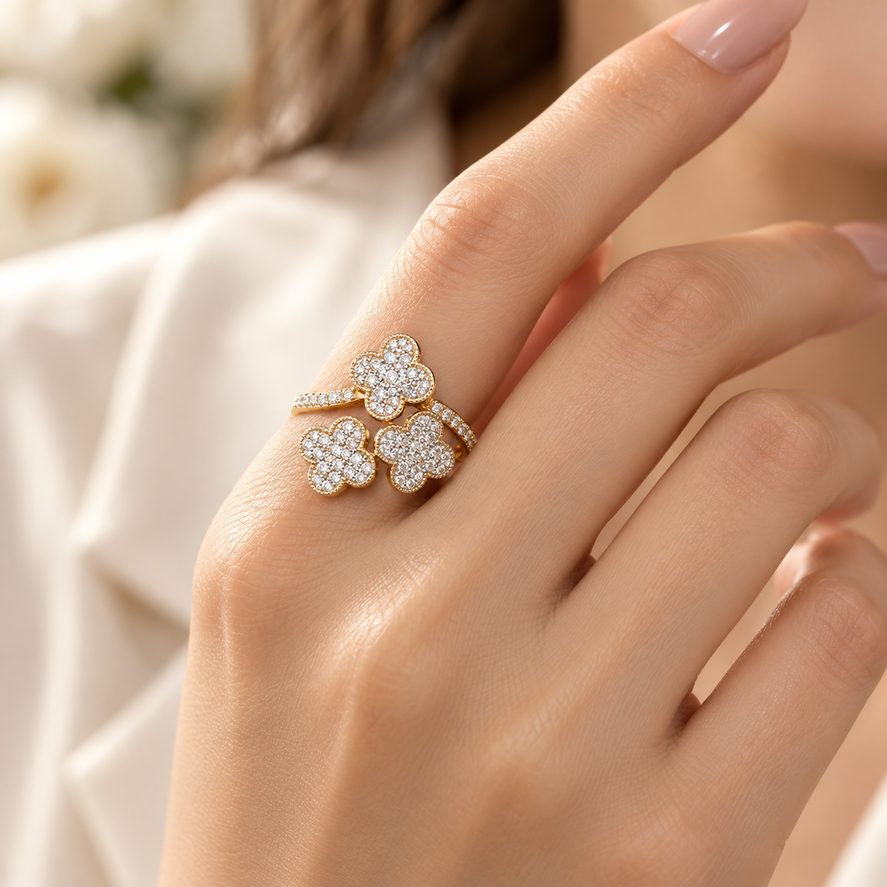 14K Yellow Gold Diamond Clover Fashion Ring