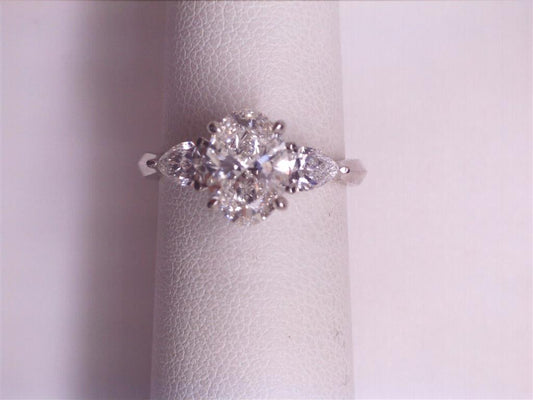 LAB GROWN DIAMOND ENGAGEMENT RING