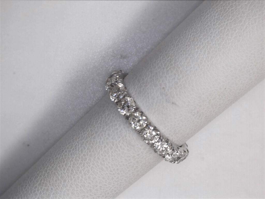 Diamond Wedding Bands  -  Women'