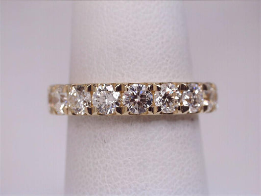 Diamond Wedding Bands  -  Women'