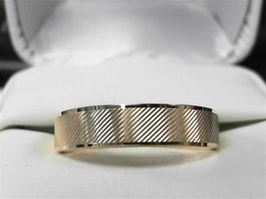 Gold Wedding Bands  -  Men'
