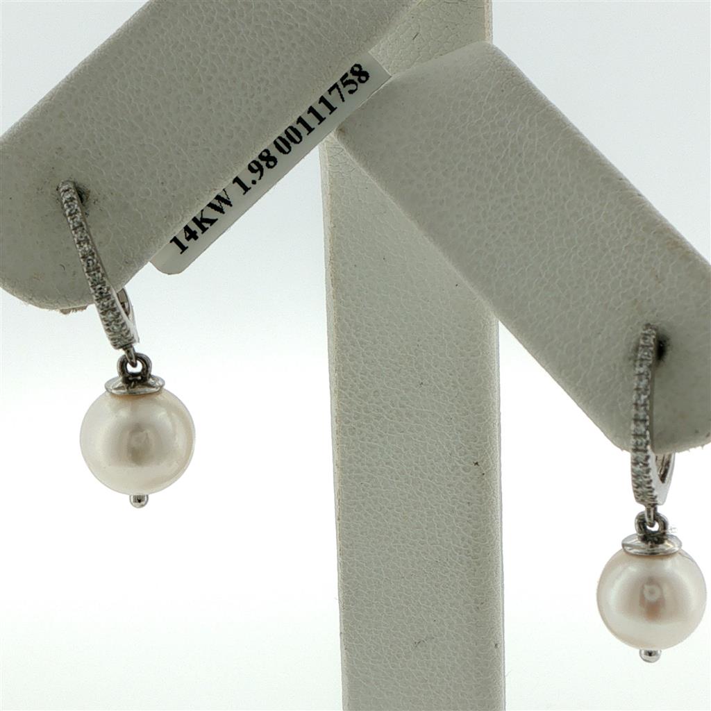 Pearl Earring
