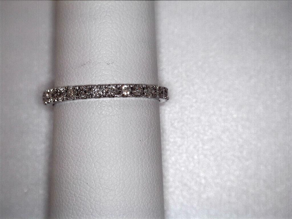 Diamond Wedding Bands  -  Women'