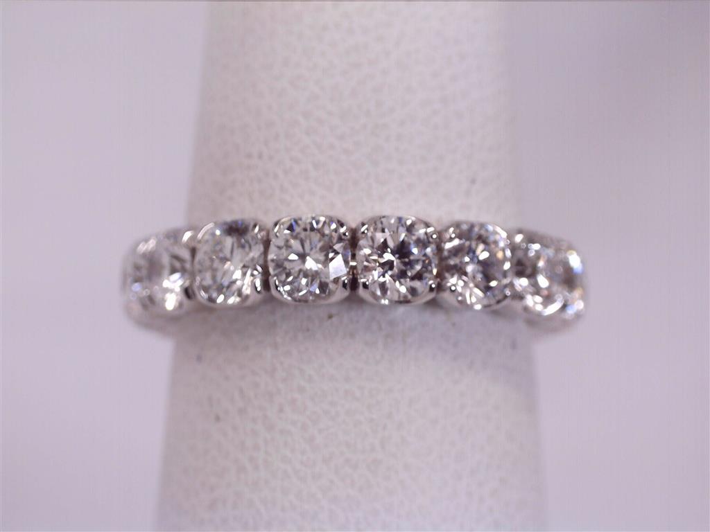 Diamond Wedding Bands  -  Women'