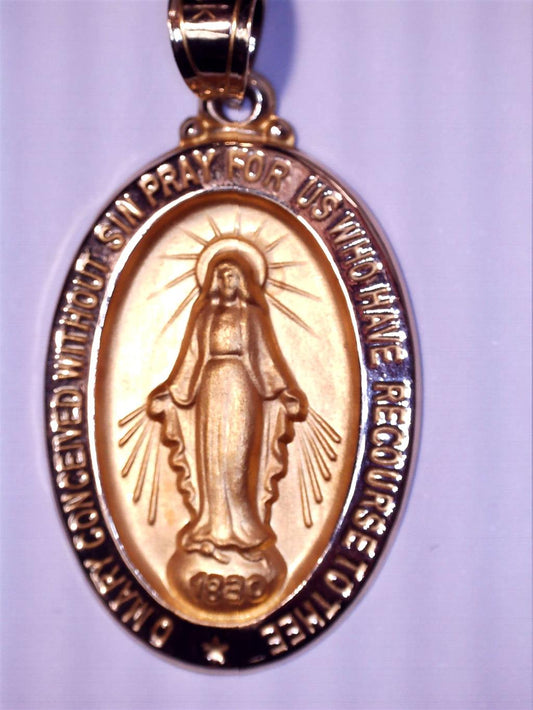 Gold Pendants / Charm