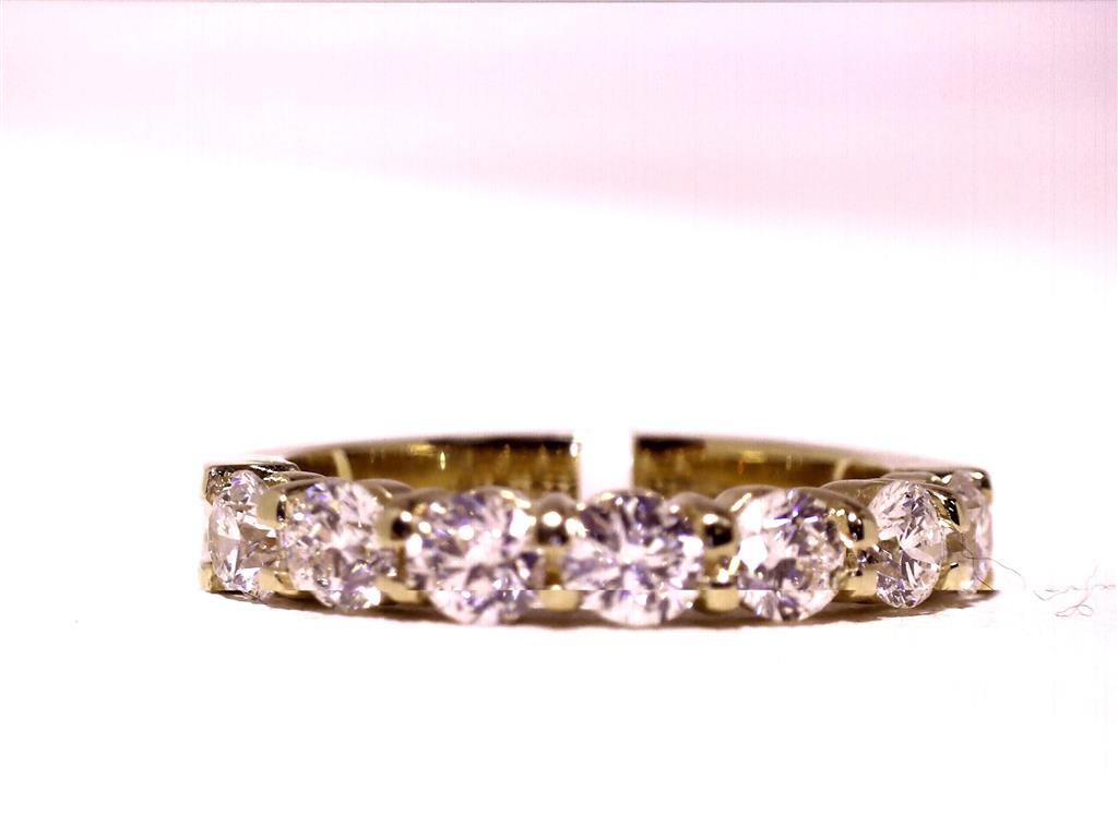 Diamond Wedding Bands  -  Women'