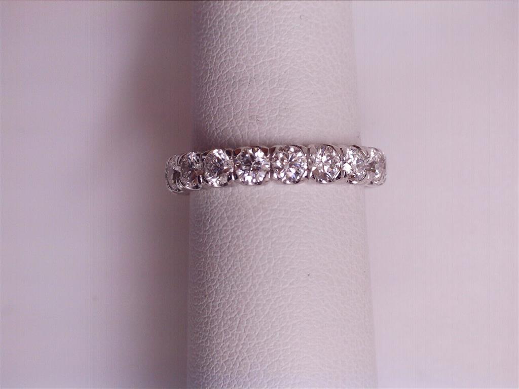 Diamond Wedding Bands  -  Women'