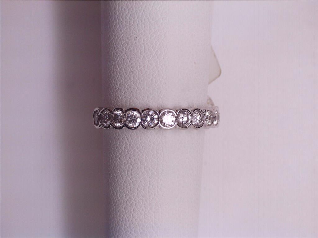Diamond Wedding Bands  -  Women'
