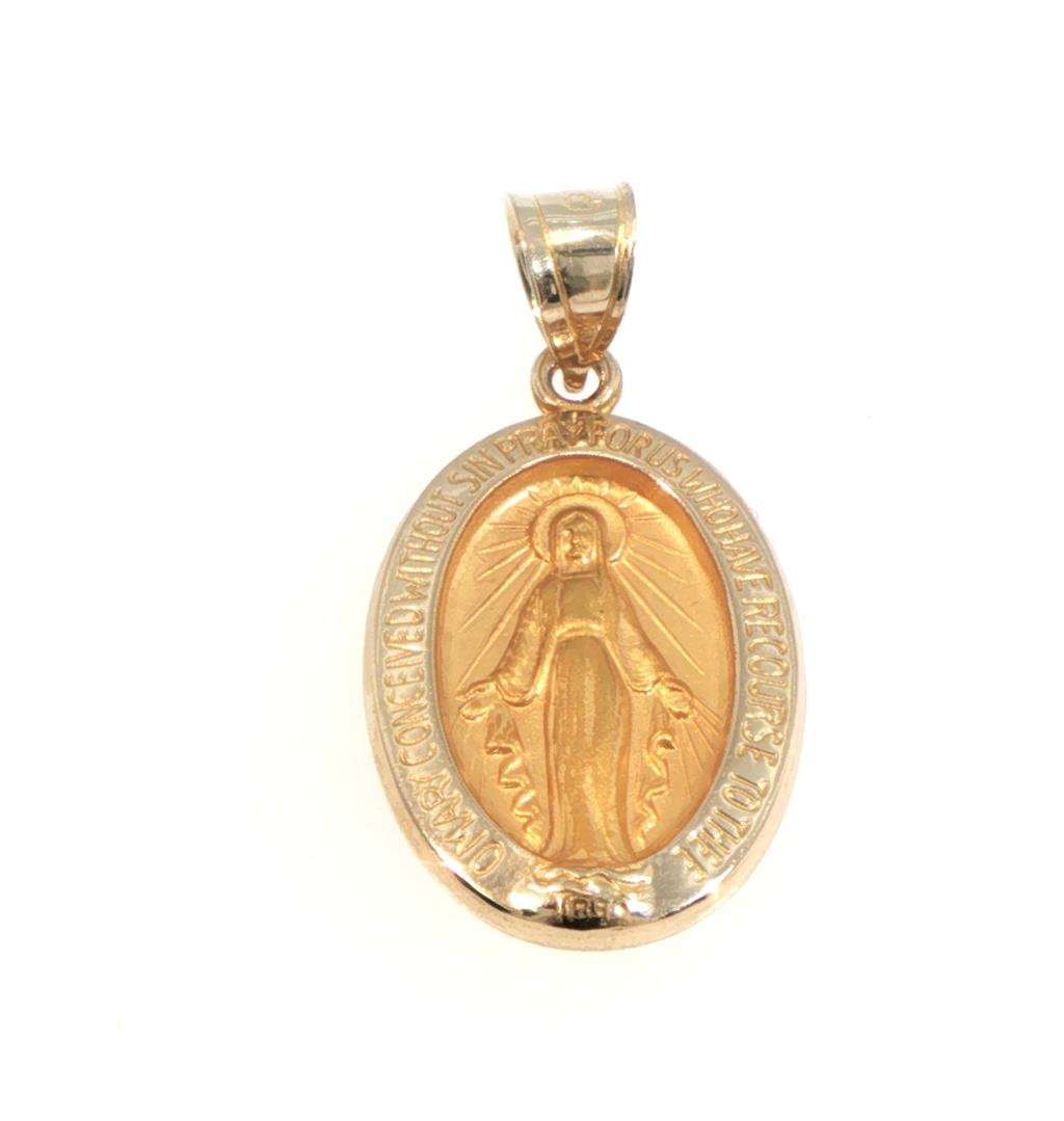 Gold Pendants / Charm