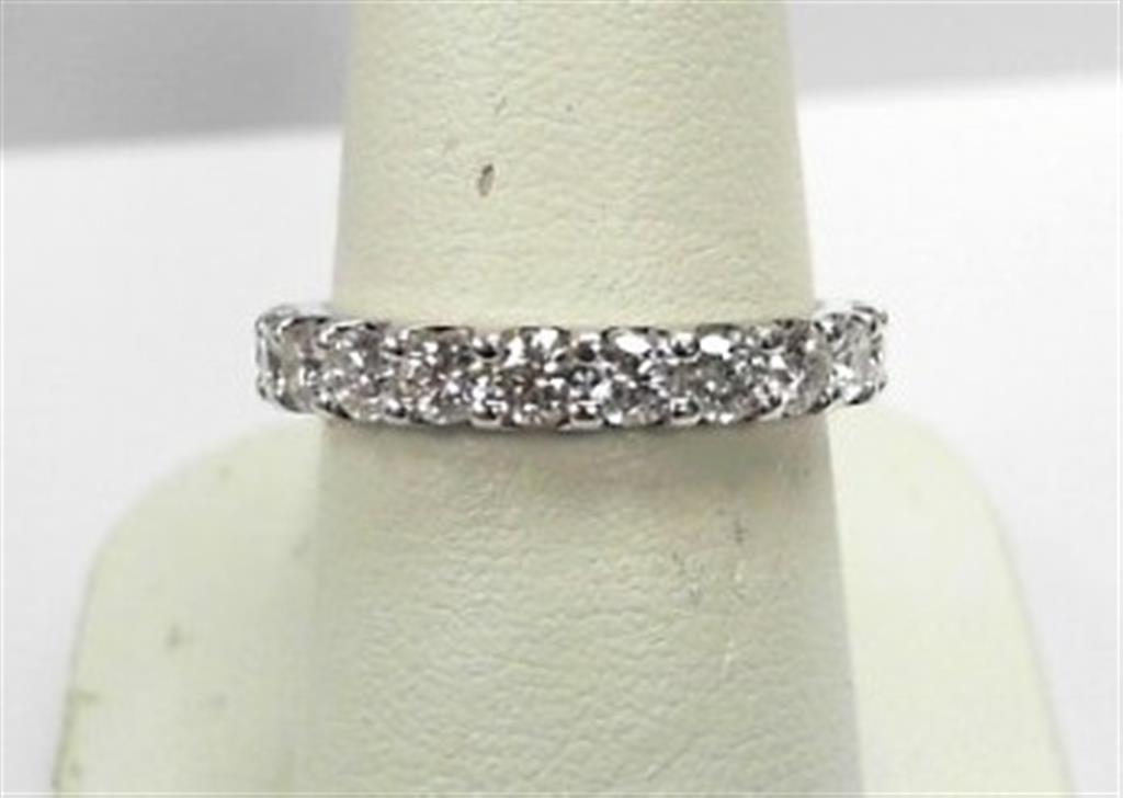 Diamond Wedding Bands  -  Women'