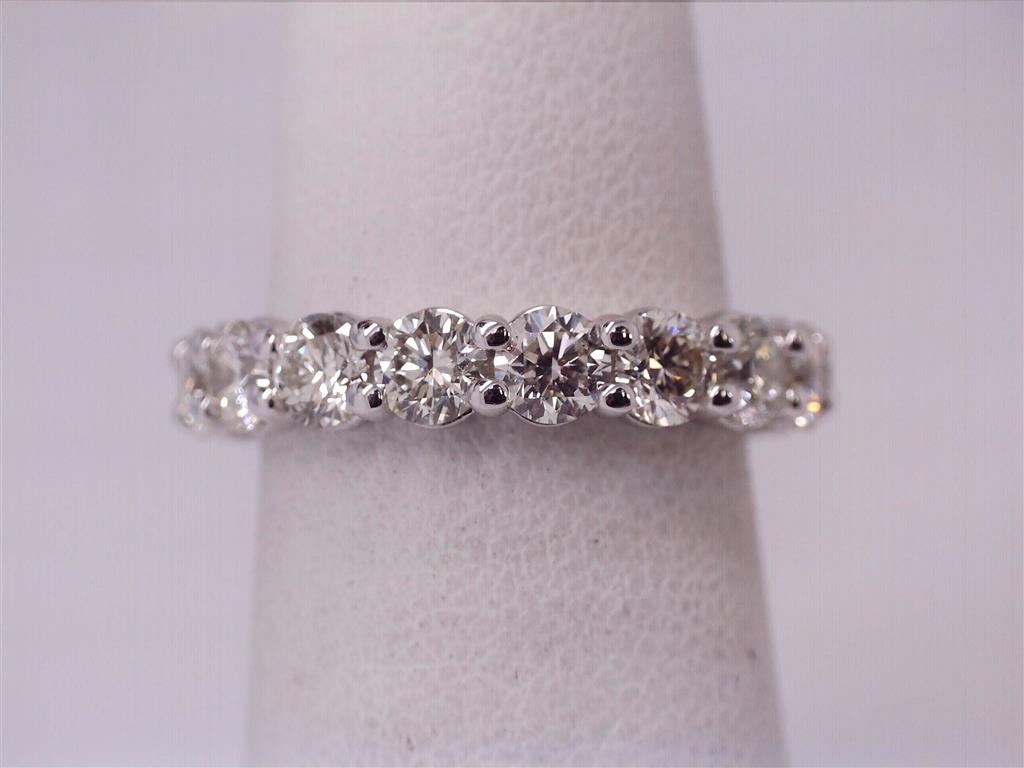 Diamond Wedding Bands  -  Women'