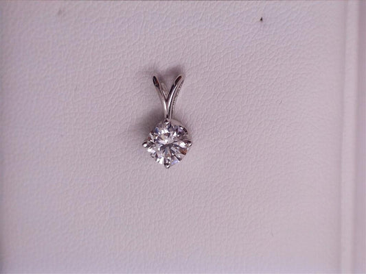 Lab Grown Diamond Pendant