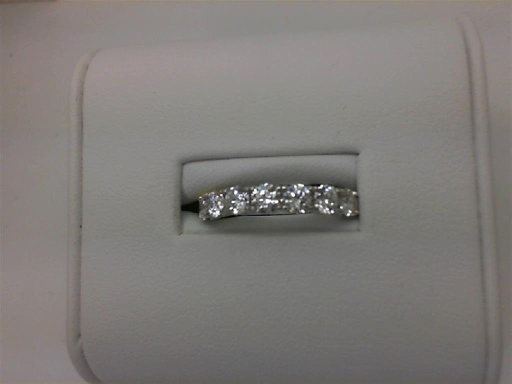 Diamond Wedding Bands  -  Women'