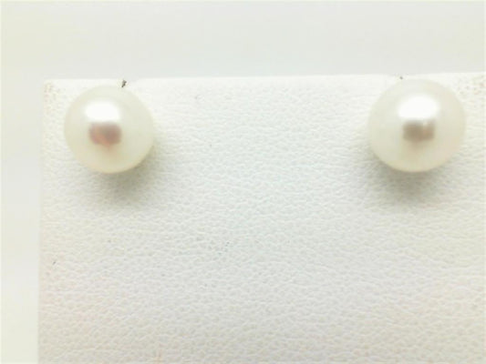 Pearl Earring