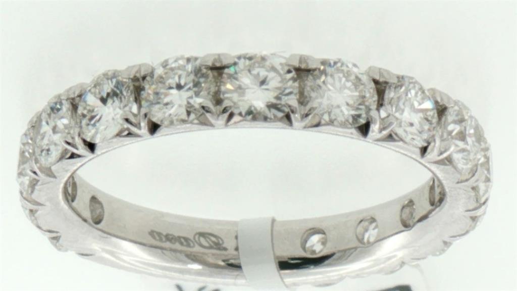 Diamond Wedding Bands  -  Women'