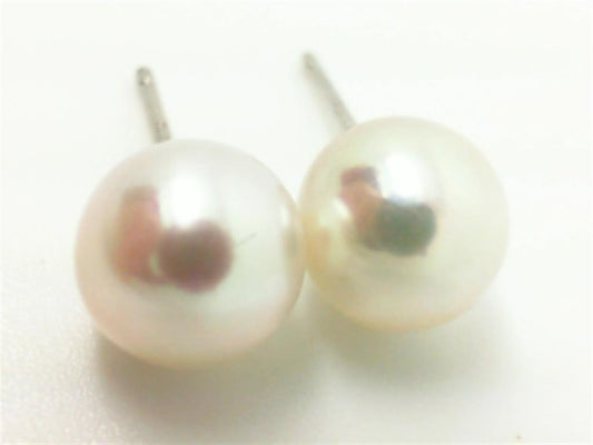 Pearl Earring