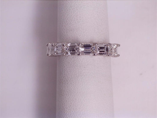 Diamond Wedding Bands  -  Women'