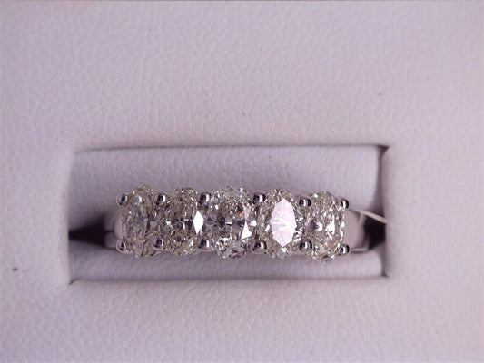 Diamond Wedding Bands  -  Women'